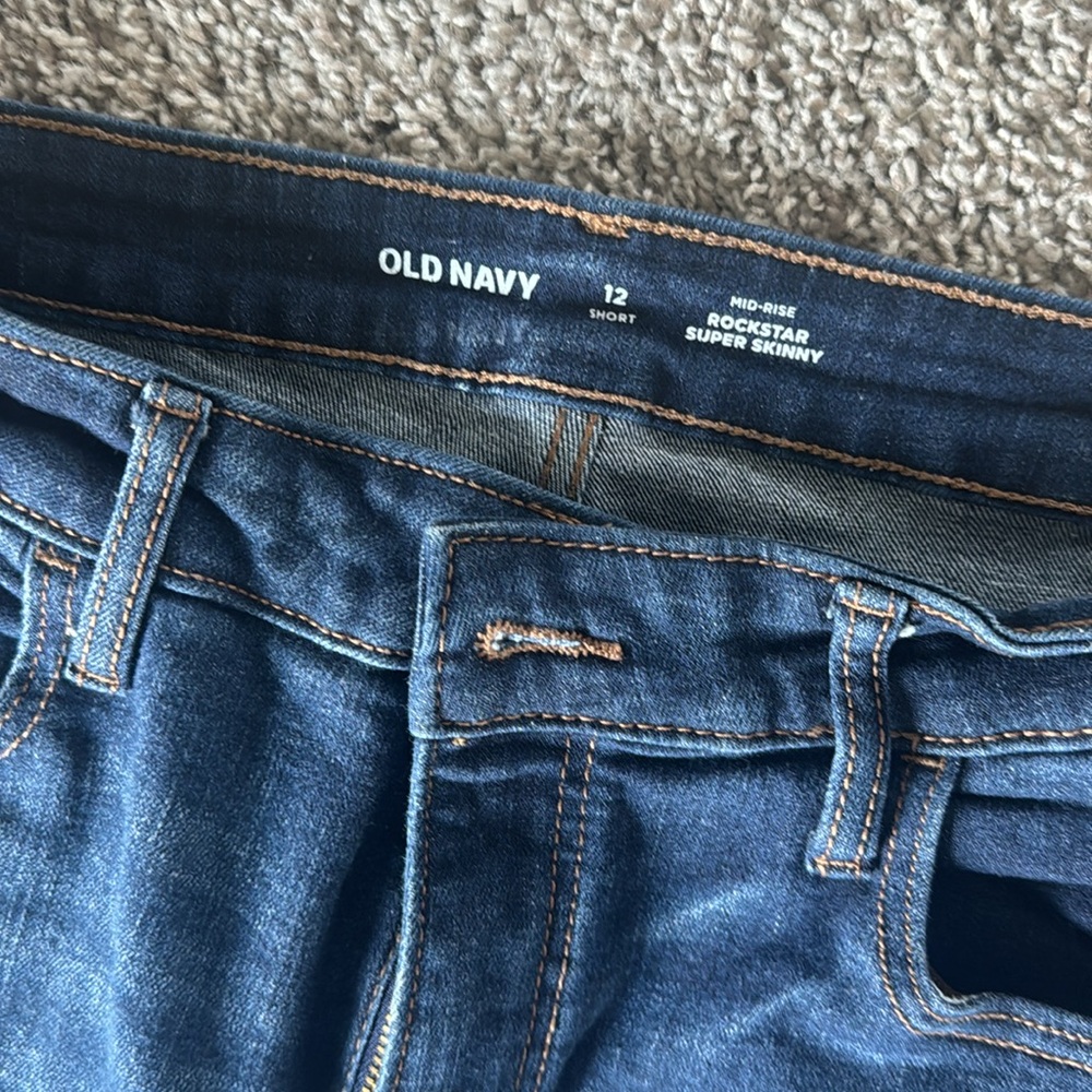 Midrise Rockstar Super Skinny Jeans - Picture 4 of 4